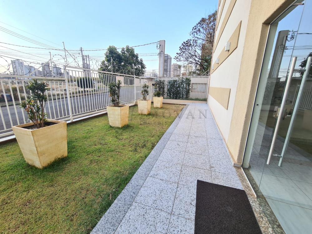 Alugar Apartamento / Padrão em Ribeirão Preto R$ 1.900,00 - Foto 4