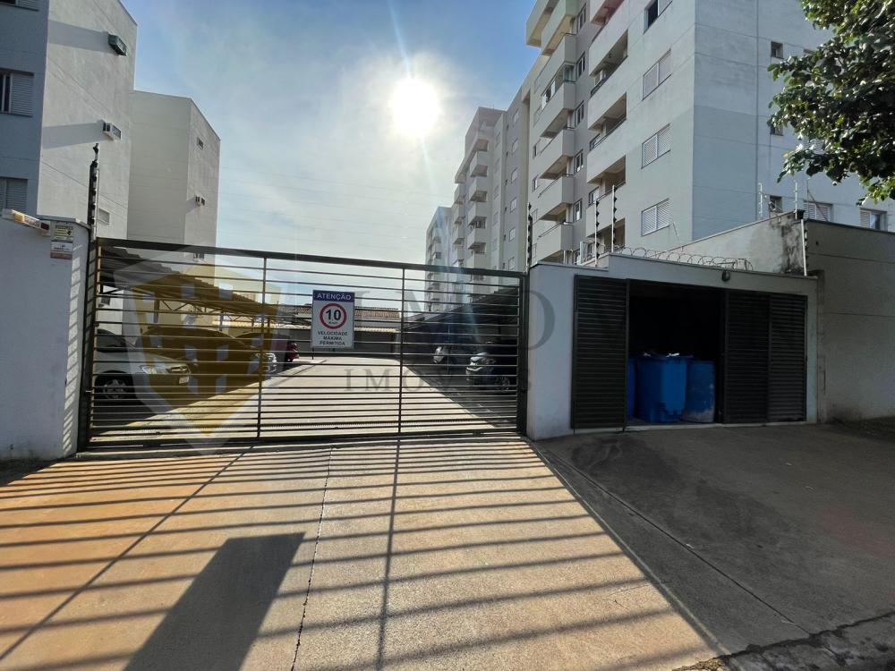 Alugar Apartamento / Padrão em Ribeirão Preto R$ 1.300,00 - Foto 2