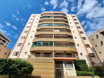 Apartamento / Padrão em Ribeirão Preto Alugar por R$2.500,00