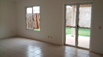 Alugar Casa / Condomínio em Ribeirão Preto. apenas R$ 3.000,00