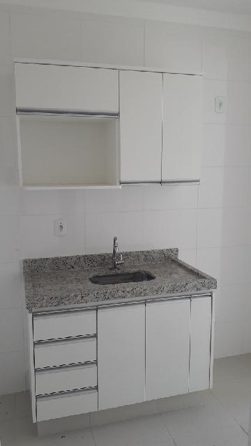 Alugar Apartamento / Padrão em Ribeirão Preto R$ 1.300,00 - Foto 2