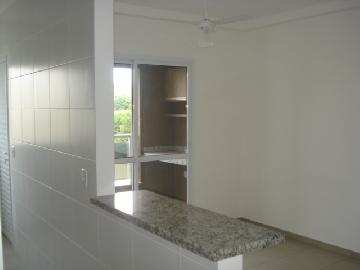 Alugar Apartamento / Padrão em Ribeirão Preto R$ 1.550,00 - Foto 2
