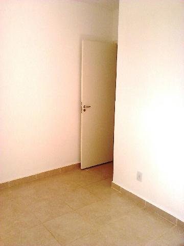 Alugar Apartamento / Padrão em Ribeirão Preto R$ 1.100,00 - Foto 8