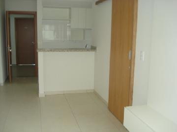 Alugar Apartamento / Padrão em Ribeirão Preto R$ 870,00 - Foto 4