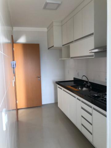 Alugar Apartamento / Padrão em Ribeirão Preto R$ 2.700,00 - Foto 3