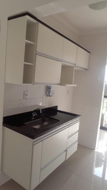 Alugar Apartamento / Padrão em Ribeirão Preto. apenas R$ 950,00