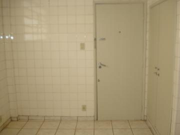 Alugar Apartamento / Padrão em Ribeirão Preto R$ 1.000,00 - Foto 13