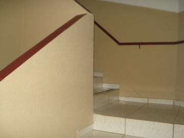 Alugar Apartamento / Padrão em Ribeirão Preto R$ 800,00 - Foto 8