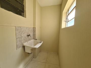 Alugar Apartamento / Padrão em Ribeirão Preto R$ 570,00 - Foto 6