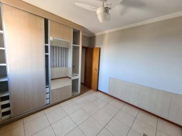 Alugar Apartamento / Padrão em Ribeirão Preto R$ 1.750,00 - Foto 18