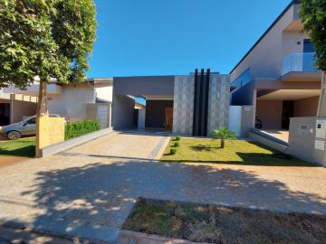 Casa / Condomínio em Bonfim Paulista 