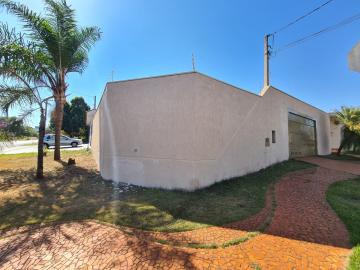 Alugar Casa / Padrão em Ribeirão Preto R$ 3.900,00 - Foto 1