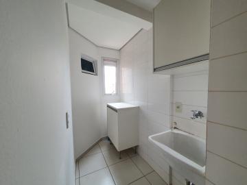 Alugar Apartamento / Padrão em Ribeirão Preto R$ 1.400,00 - Foto 4
