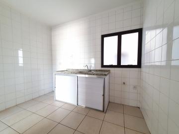 Alugar Apartamento / Padrão em Ribeirão Preto R$ 1.000,00 - Foto 3