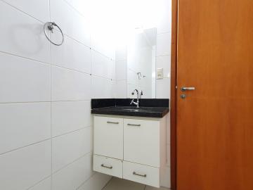 Alugar Apartamento / Padrão em Ribeirão Preto R$ 1.200,00 - Foto 11
