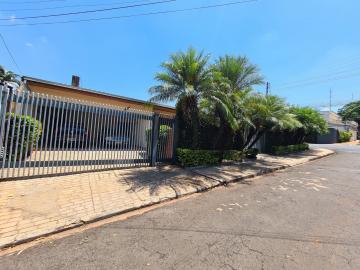 Alugar Casa / Padrão em Ribeirão Preto. apenas R$ 9.400,00