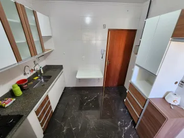 Alugar Apartamento / Padrão em Ribeirão Preto R$ 1.950,00 - Foto 3