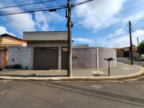 Casa / Padrão em Santa Rita do Passa Quatro , Comprar por R$800.000,00
