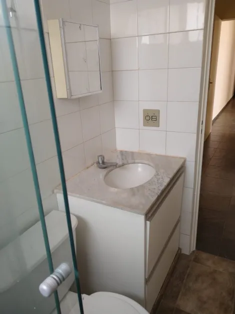 Alugar Casa / Condomínio em Ribeirão Preto R$ 1.100,00 - Foto 10
