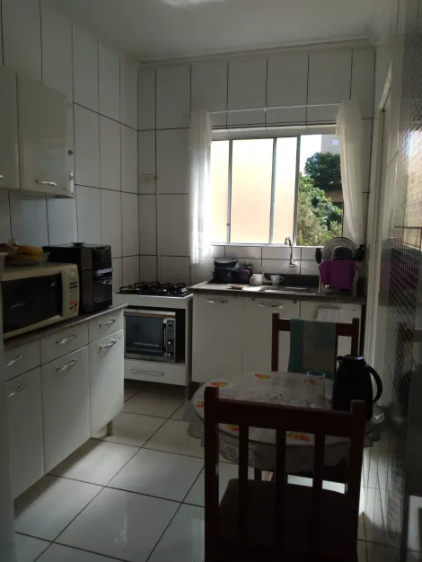 Apartamento / Padrão em Ribeirão Preto 