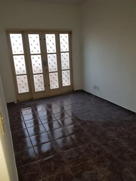 Alugar Apartamento / Padrão em Ribeirão Preto R$ 800,00 - Foto 2