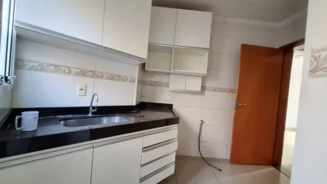 Alugar Apartamento / Padrão em Ribeirão Preto R$ 1.750,00 - Foto 5