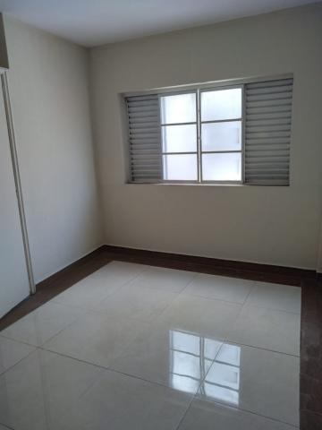 Alugar Apartamento / Padrão em Ribeirão Preto R$ 680,00 - Foto 12