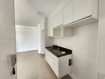 Alugar Apartamento / Padrão em Ribeirão Preto R$ 2.150,00 - Foto 3