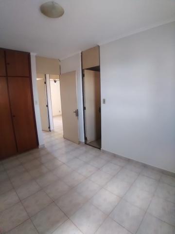 Alugar Apartamento / Padrão em Ribeirão Preto R$ 970,00 - Foto 11