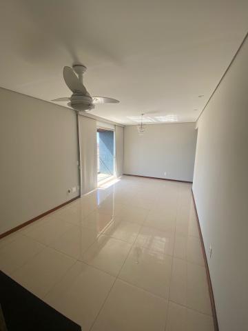 Alugar Apartamento / Padrão em Ribeirão Preto R$ 1.600,00 - Foto 2