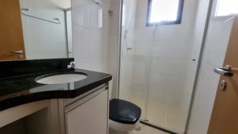 Alugar Apartamento / Padrão em Ribeirão Preto R$ 1.750,00 - Foto 11