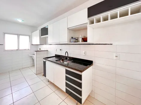 Alugar Apartamento / Padrão em Ribeirão Preto R$ 2.500,00 - Foto 2