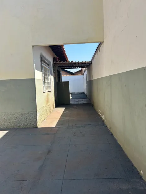 Casa / Padrão em Ribeirão Preto , Comprar por R$260.000,00
