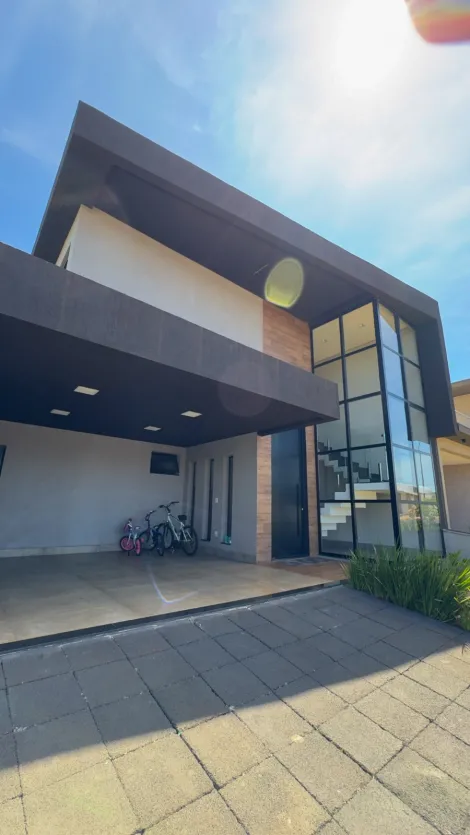 imagem 2 - À Venda, Casa Sobrado, 3 Quartos Suíte, 226m², R$ 1.350.000,00 imagem 2 - À Venda, Casa Sobrado, 3 Quartos Suíte, 226m², R$ 1.350.000,00